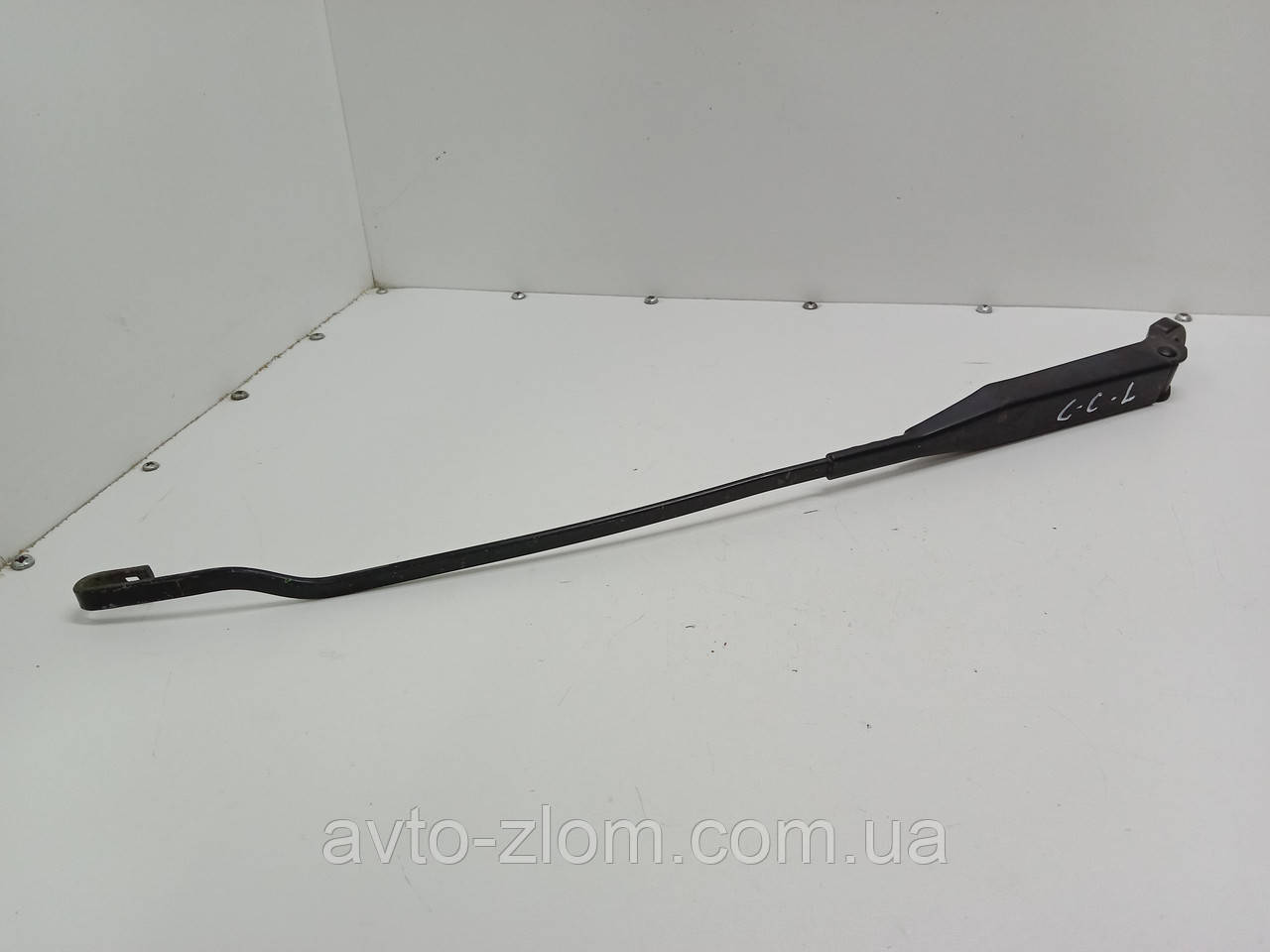 Тримач двірника Opel Corsa C, Опель Корса Ц. Лівий. 09114666., фото 1