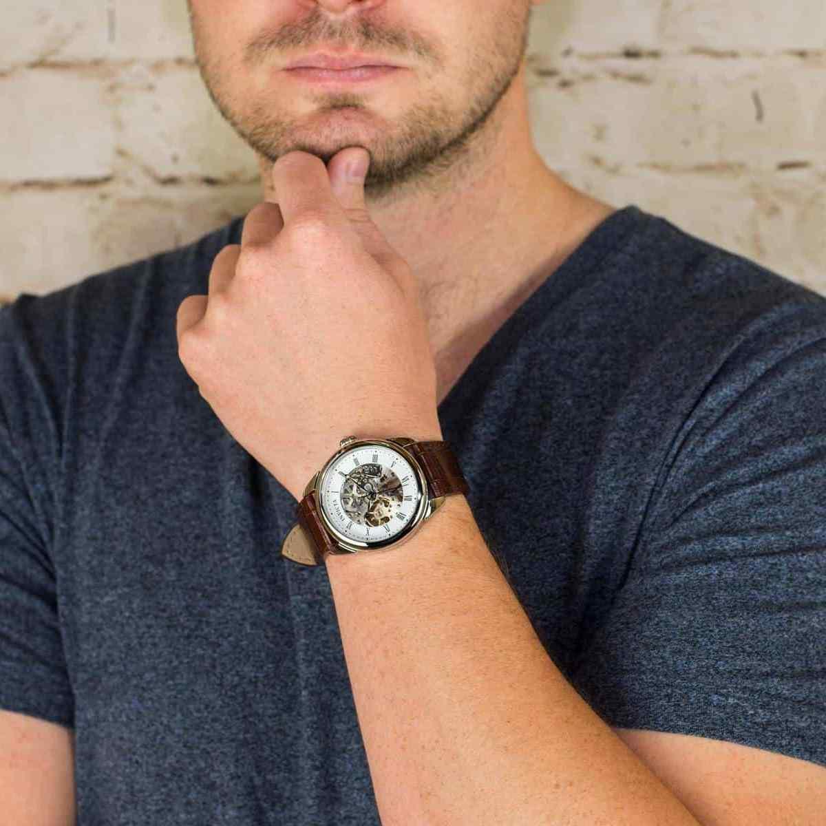 Invicta 23533 top