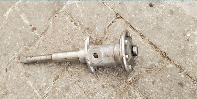 Камера включения привода переднего моста раздаточной коробки зил