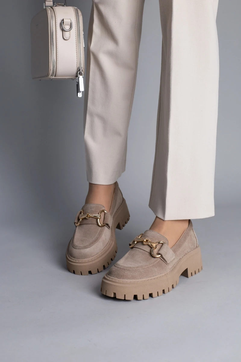 Жіночі демісезонні лофери ShoesBand Бежеві натуральні замшеві всередині шкірпідкладка 38 (24,5-25 см) (S85191), фото 1