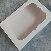 Коробка з фігурним віконечком (23x15x6см)