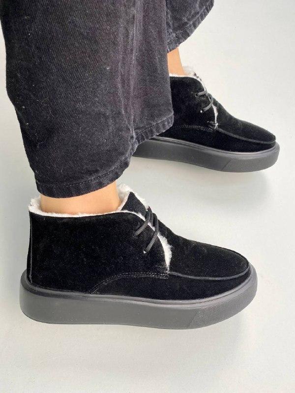 Жіночі зимові лофери ShoesBand Чорні натуральні замшеві всередині напіввовна 38 (24,5-25 см) (Ѕ53031з)