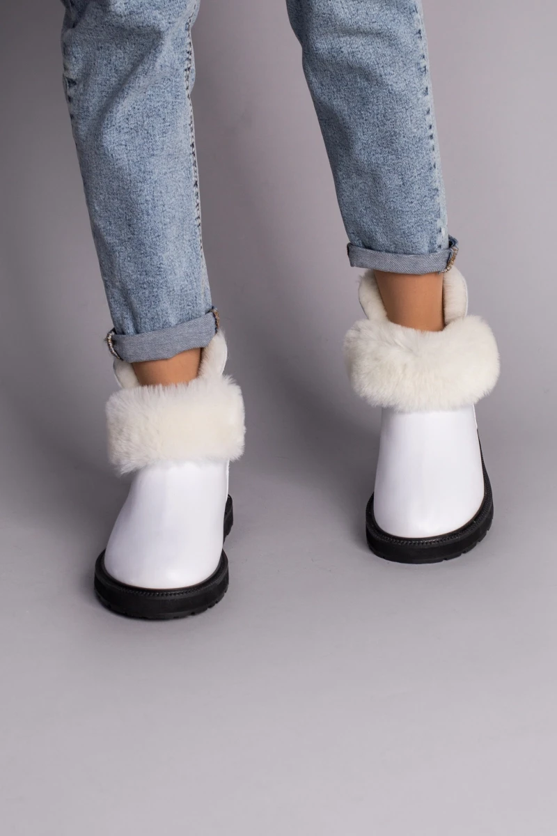 Жіночі зимові уггі ShoesBand Білі натуральні шкіряні всередині овчина, дублянка 34 (22 см) (Ѕ73421з)