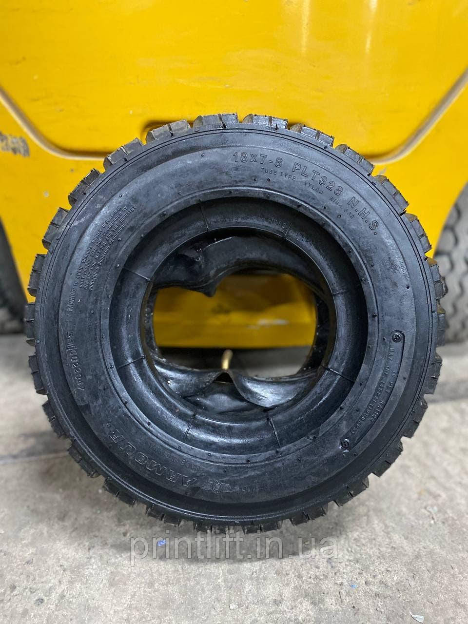Шина пневматична для навантажувачів18x7-8 Trelleborg T900 (без камери)