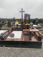 Гранитный памятник от производителя (Образец 09871) 1