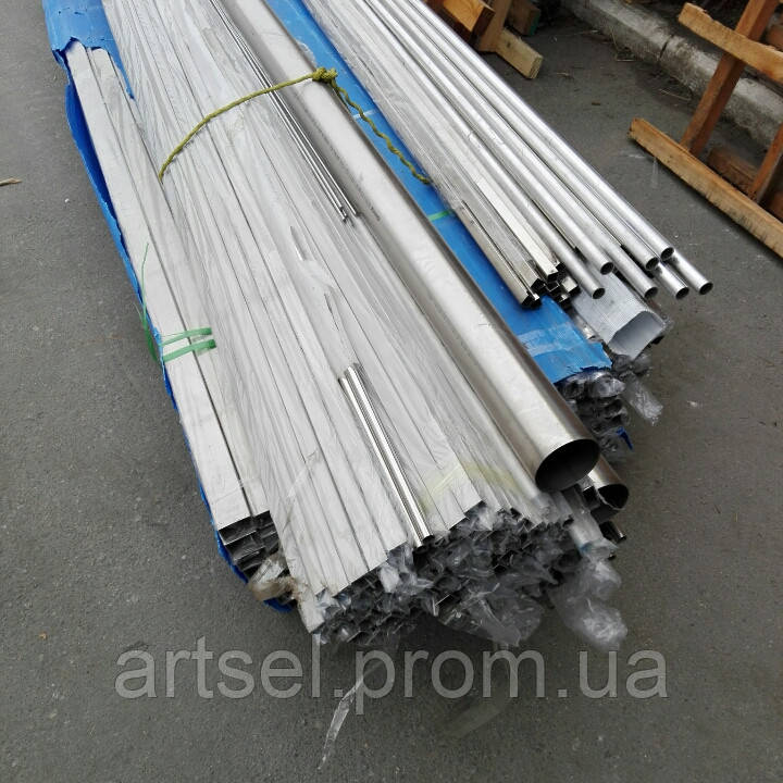 Труба неіржавка 40х40х1,5 600G полір 