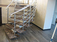 Лестница из металла облицована мрамором