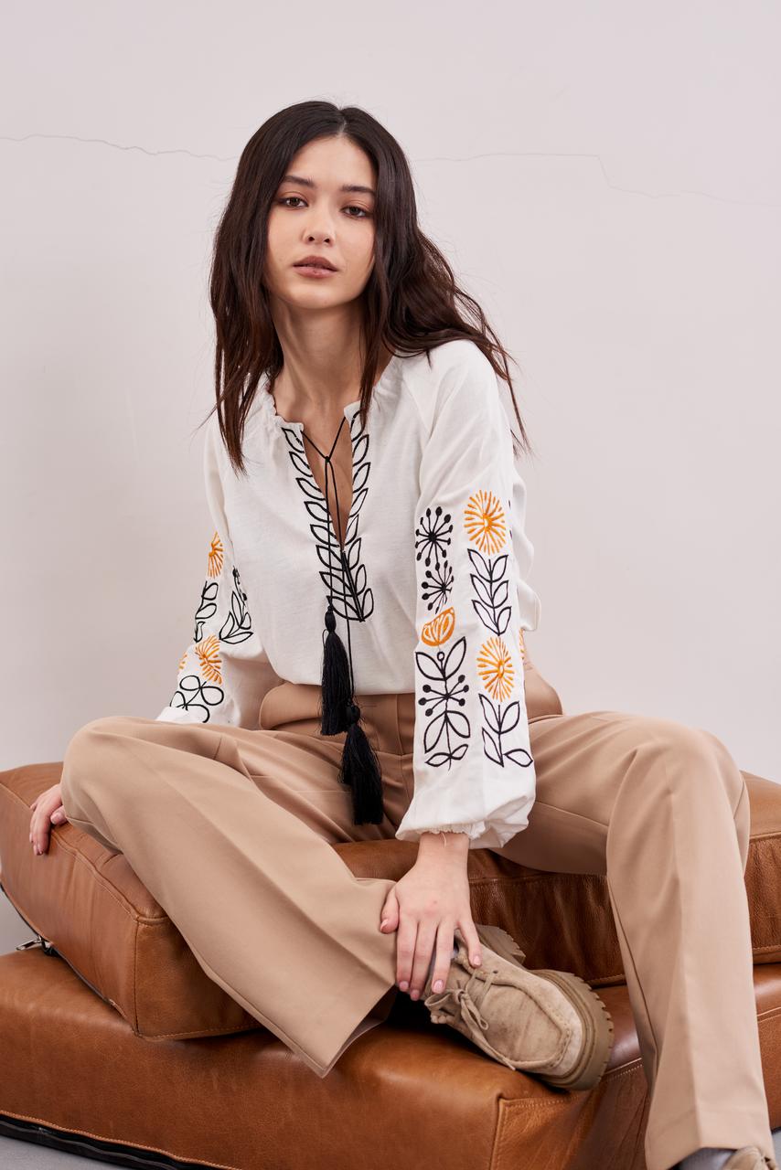 Вишиванка жіноча MEREZHKA "Соняшники"