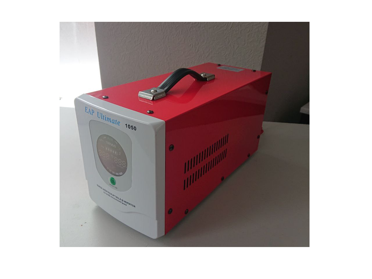 ДБЖ із правильною синусоїдою PSW-EAP-1500VA (1050W)), 24V Q1