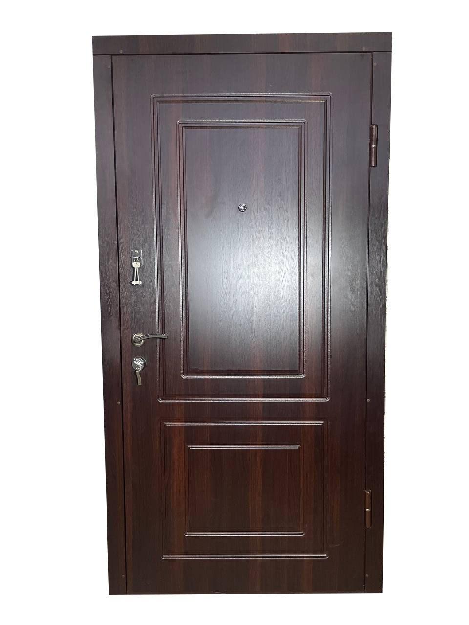 Металеві вхідні двері в квартиру з МДФ накладками 2050х970/870 Ліві/Праві плівка - горіх темний