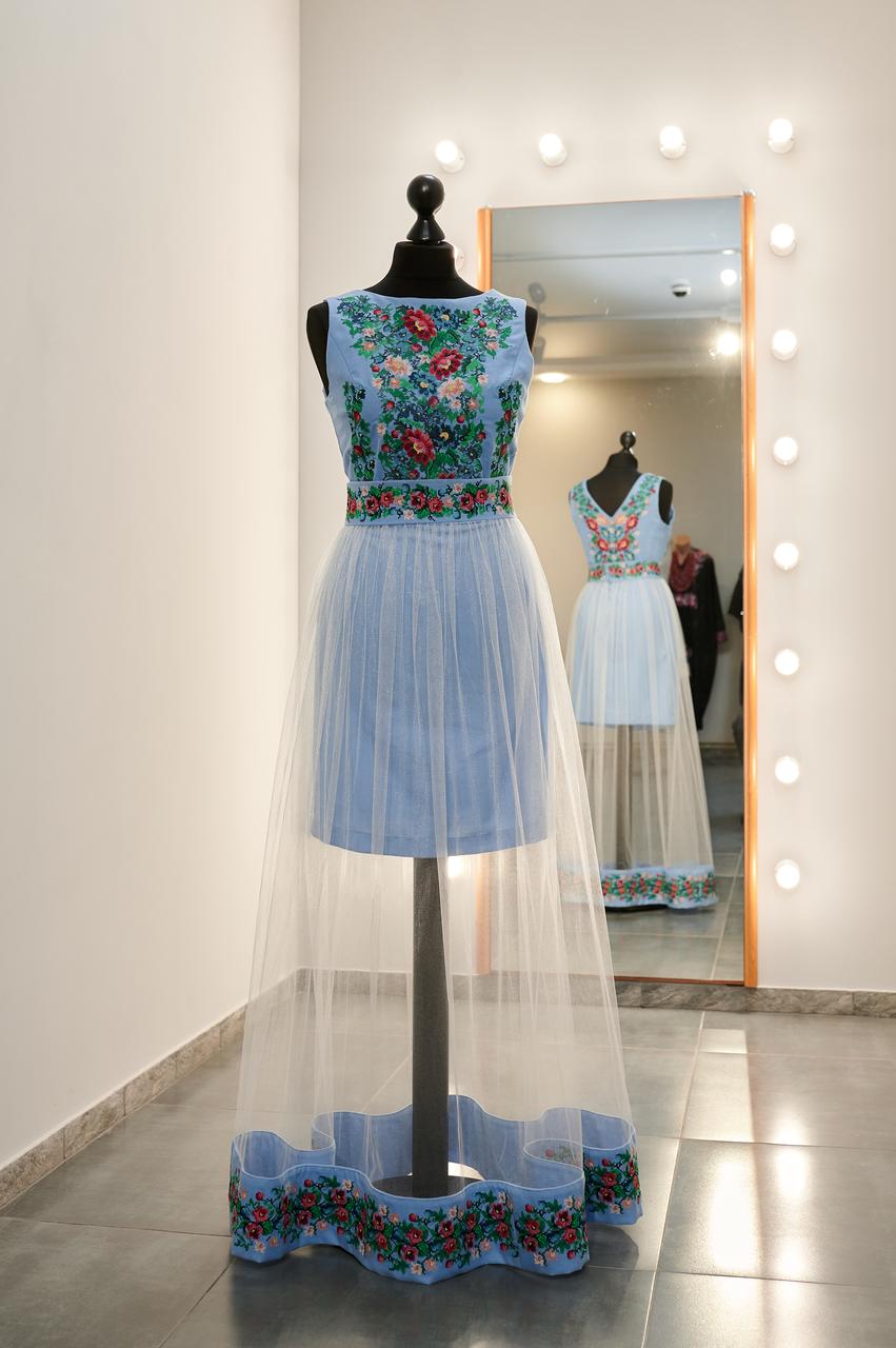 Сукня з поясом з спідницею фатиновою з коротким рукавом - вишивка - хрестик, Онікс, колір - блакитний.