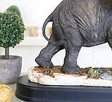 Статуетка милий слоненя на дерев'яній підствці, фото 10