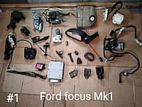 Замок фіксатор ремня безпеки Ford Focus MK1 98ABA613K21