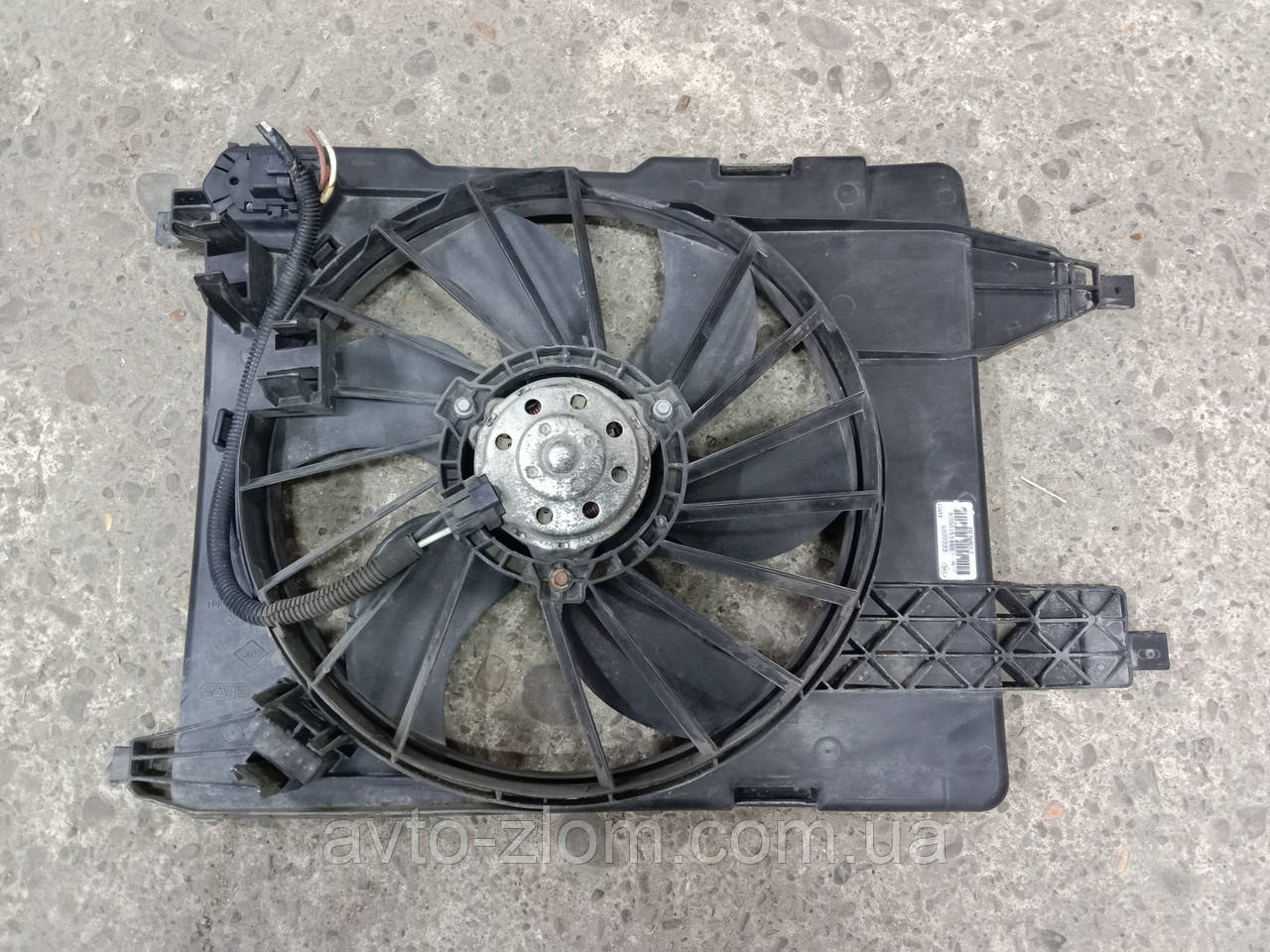 Вентилятор радиатора, дифузор Renault Scenic, Megane. Рено Сценік, Меган. 8200151465, 5020232., фото 1
