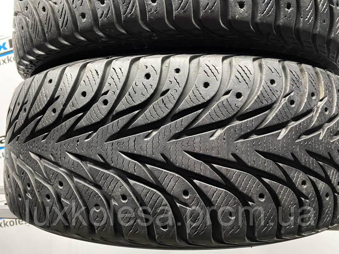 Зима 205/55 R16 Yokohama Ice Guard Stud 2шт шини бу, цена 1850 грн ...