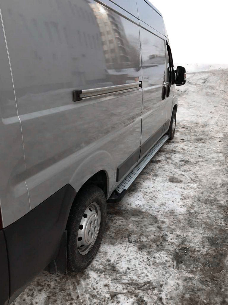 Бокові пороги Allmond Grey (2 шт., алюм.) Довга база для Peugeot Boxer 2006-2024 та рр
