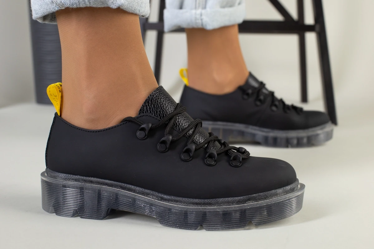 Жіночі демісезонні черевики ShoesBand Чорні натуральні шкіряні матові всередині шкіряна підкладка 36 (23 см) (S66311)