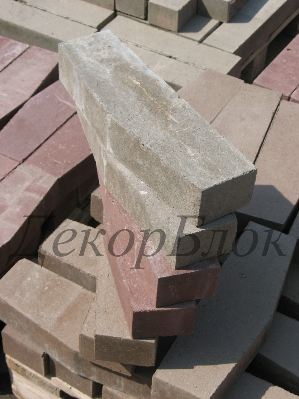 Блок декоративний 400х70х95(120) конус