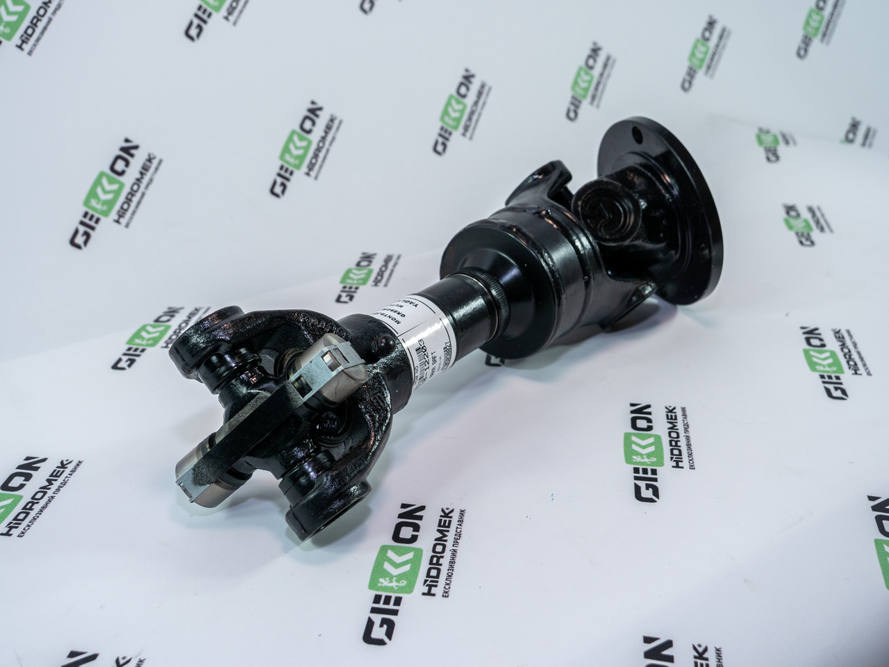 Вал Карданный Задний — Купить Недорого на Bigl.ua (1716602265)