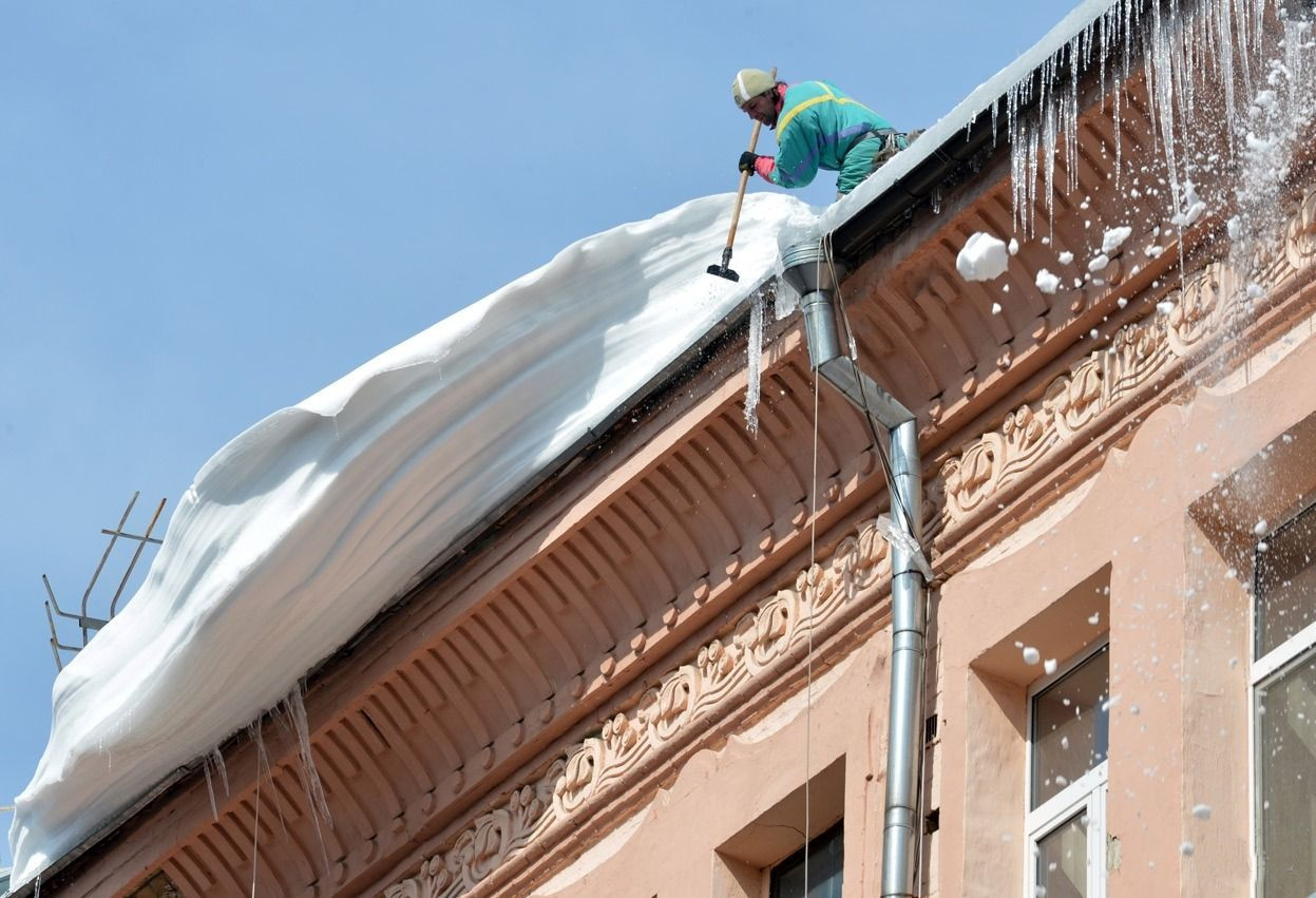 Избавим от снега на крыше, наледи и сосулек !!! - фото 1 - id-p11851653