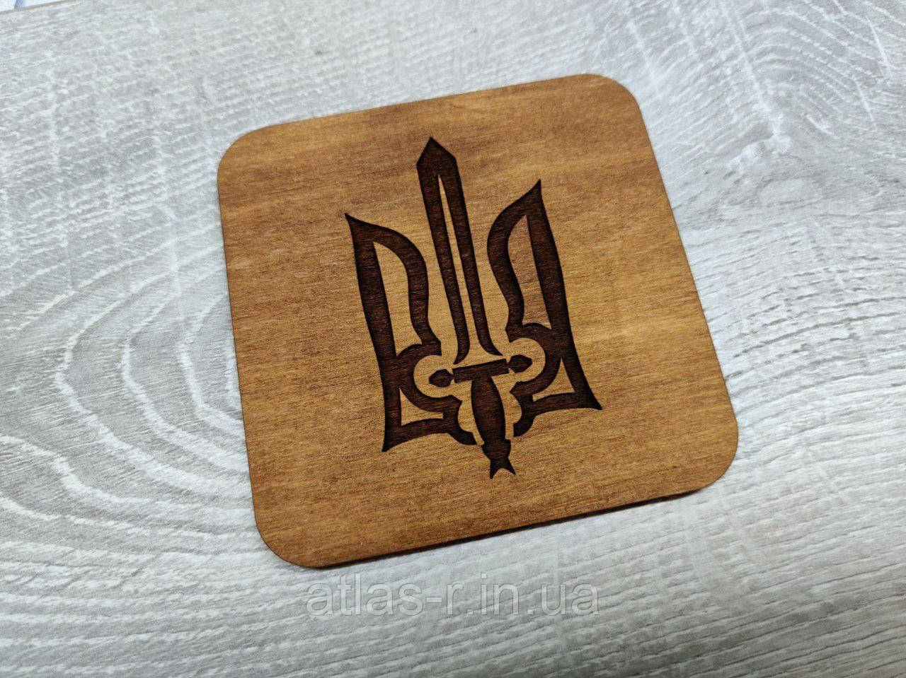 Костер. Герб. Підставка під кухоль, чашку, стакан, бокал із дерева