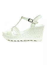 Босоніжки жіночі літні MIDA білі 27012 (39)