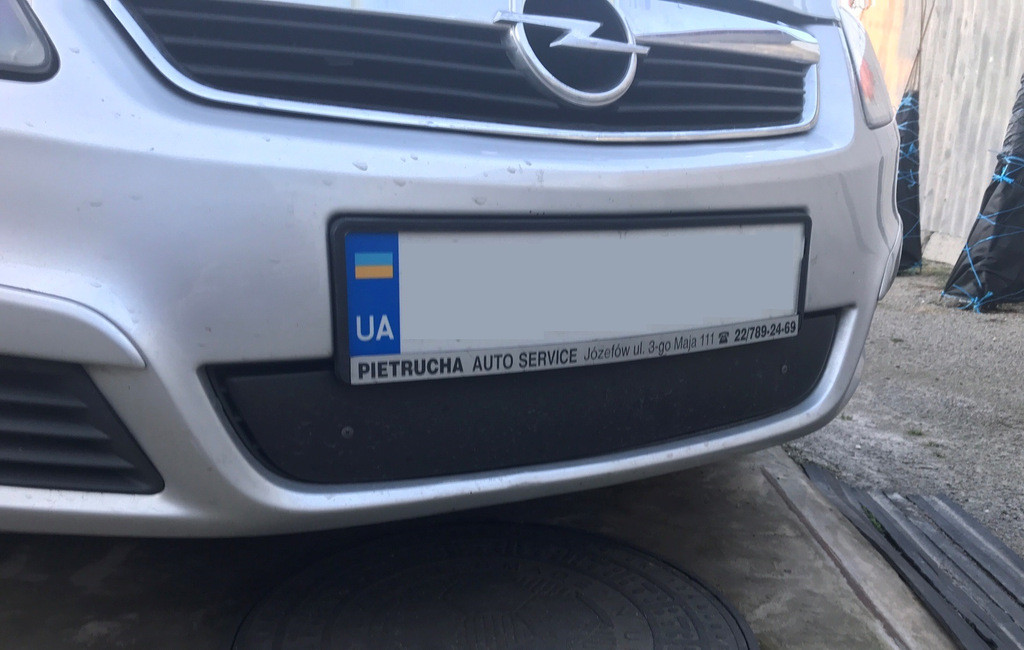 Зимова накладка на решітку (2005-2008) Глянцева для Opel Zafira B рр від VLF комп., фото 1