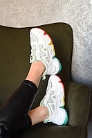Модные кроссовки женские белого цвета на шнуровке с цветной подошвой 37