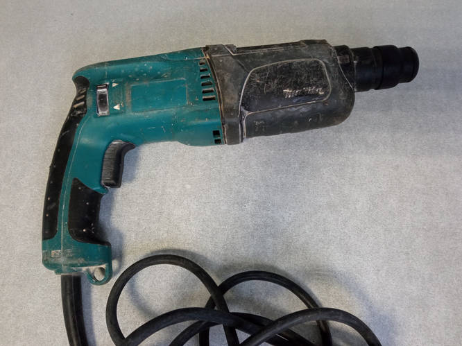 Купити Перфоратор Б/У Makita HR2470, ціна 2590 ₴ - Prom.ua (ID# 1630307572)