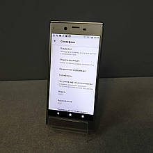 Мобільний телефон смартфон Б/У Sony Xperia XZ F8332 Dual