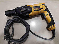 Перфоратор Б/У DeWALT D25013K