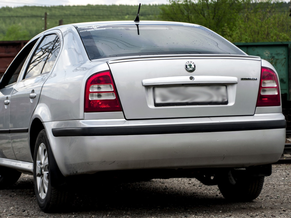 Лип спойлер для Skoda Octavia Tour 1997-2009 Сабля спойлер на багажник Шкода Октавія Спойлер на багажник Тур