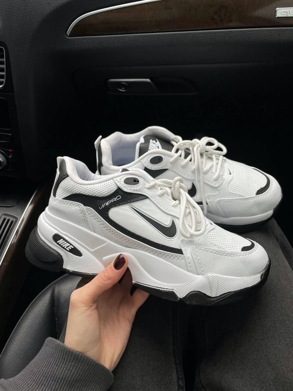 Жіночі кросівки Nike Pro Black/White (білі з чорним) низькі зручні світлі молодіжні кеди N00103 топ