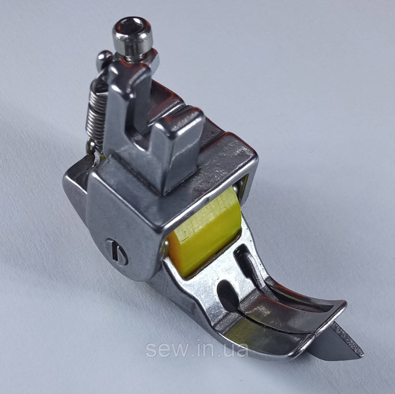 Лапка ZL202130 3/16 відстрочки краю з капролоновим роликом