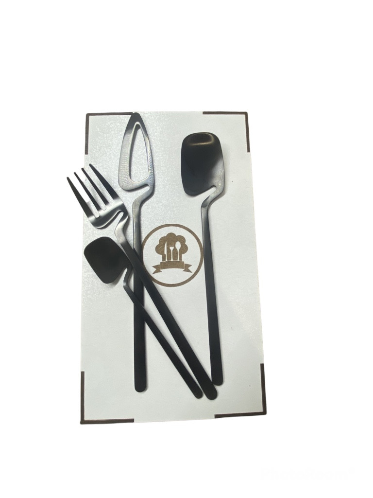 Набір столових приборів Kitchen на 4 персони Black