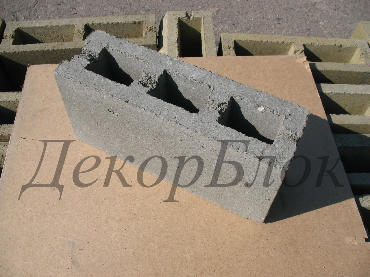 Блок бетонний 400х200х120 Т. заборний, перегородковий
