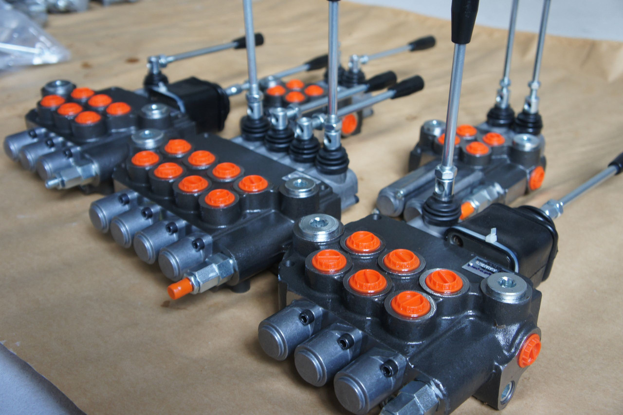 Гидрораспределитель на трактор: продажа, цена в Запорожье. Компоненты ...