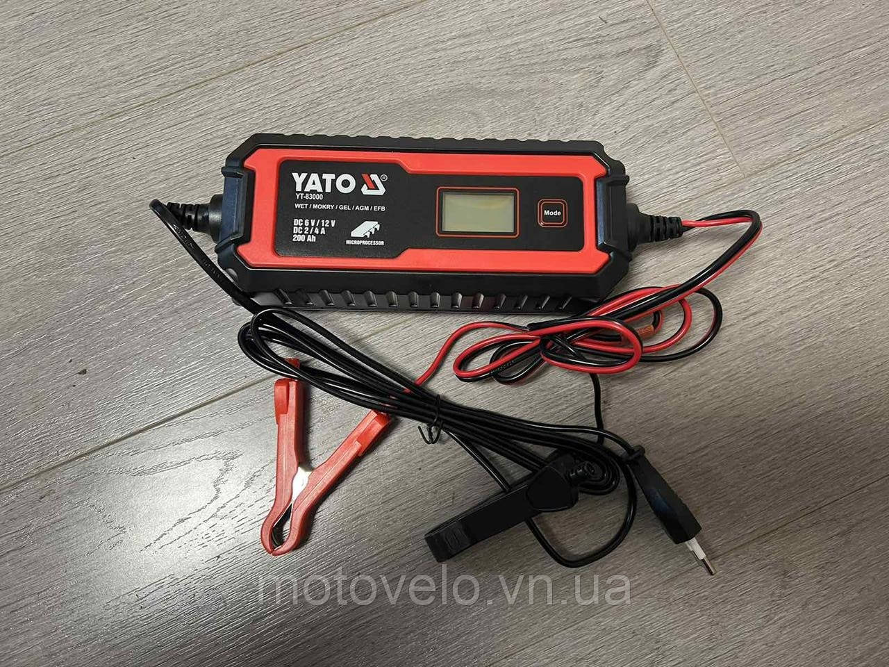 Зарядний пристрій електронний YATO (6/12 В, 5-200 Ач)