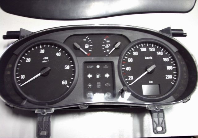 Панель приладів 2.5 RENAULT TRAFIC DCI 00-14 (РЕНО ТРАФІК)