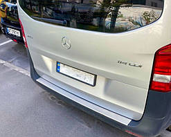 Накладка на бампер з загином для Mercedes Viano/Vito з 2004 р.