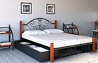 Кровать двухместная кованая на деревянных опорах Анжелика