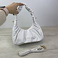 Жіноча сумка багет з м'якою ручкою на плече та ремінцем С60-1867 Біла, фото 5