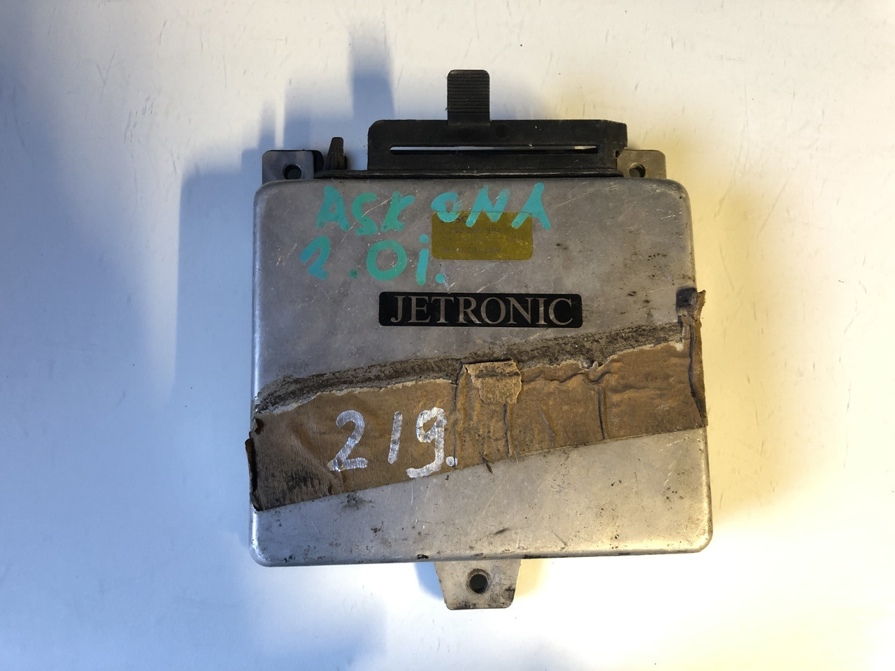 Блок керування двигуном OPEL Kadett E Ascona-C C18NE 0280000334 90231656 No219