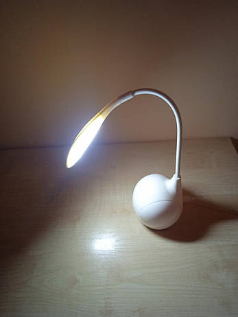 Гнучка настільна лампа Creative table lamp NO.CMD-8803 з зарядкою через USB, фото 4