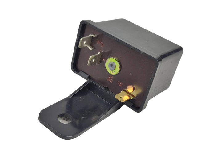 Реле РС-528 звукового сигнала 2101, 2102, 2103, 2104, 2105, 2106, 2107 ...