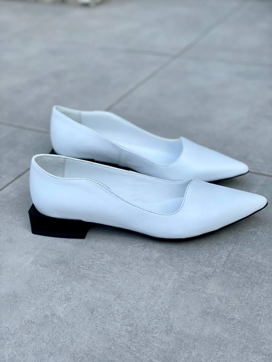 Жіночі демісезонні балетки ShoesBand Білі натуральні шкіряні всередині шкіряна підкладка 37 (24 см) (S99261)