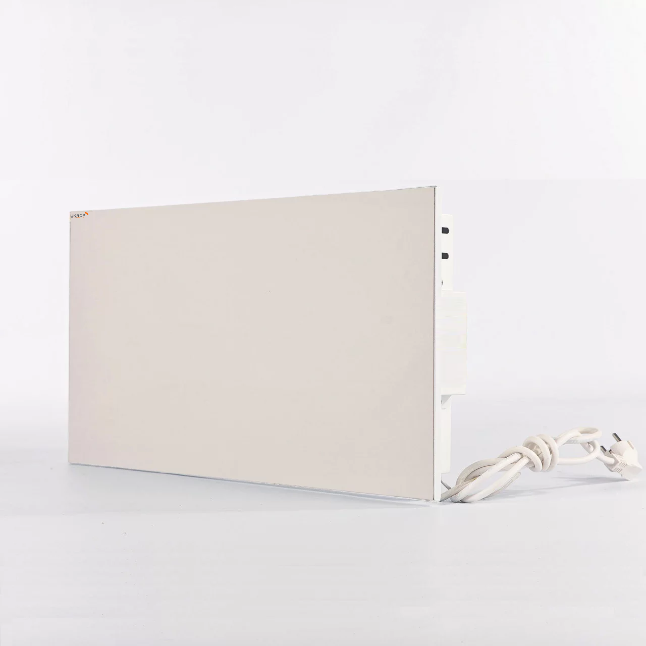 Керамічний обігрівач UKROP K300 V у конвективному повітрязабірному корпусі без вбудованого терморегулятора