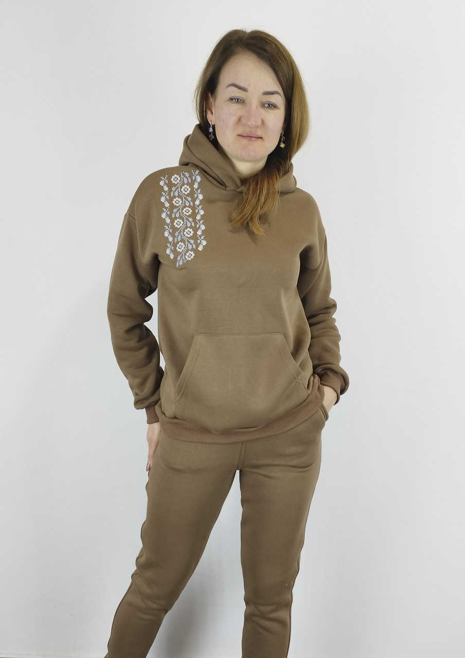 Патріотична жіноча худі вишита хрестиком кольору мокко на флісі S,M,L
