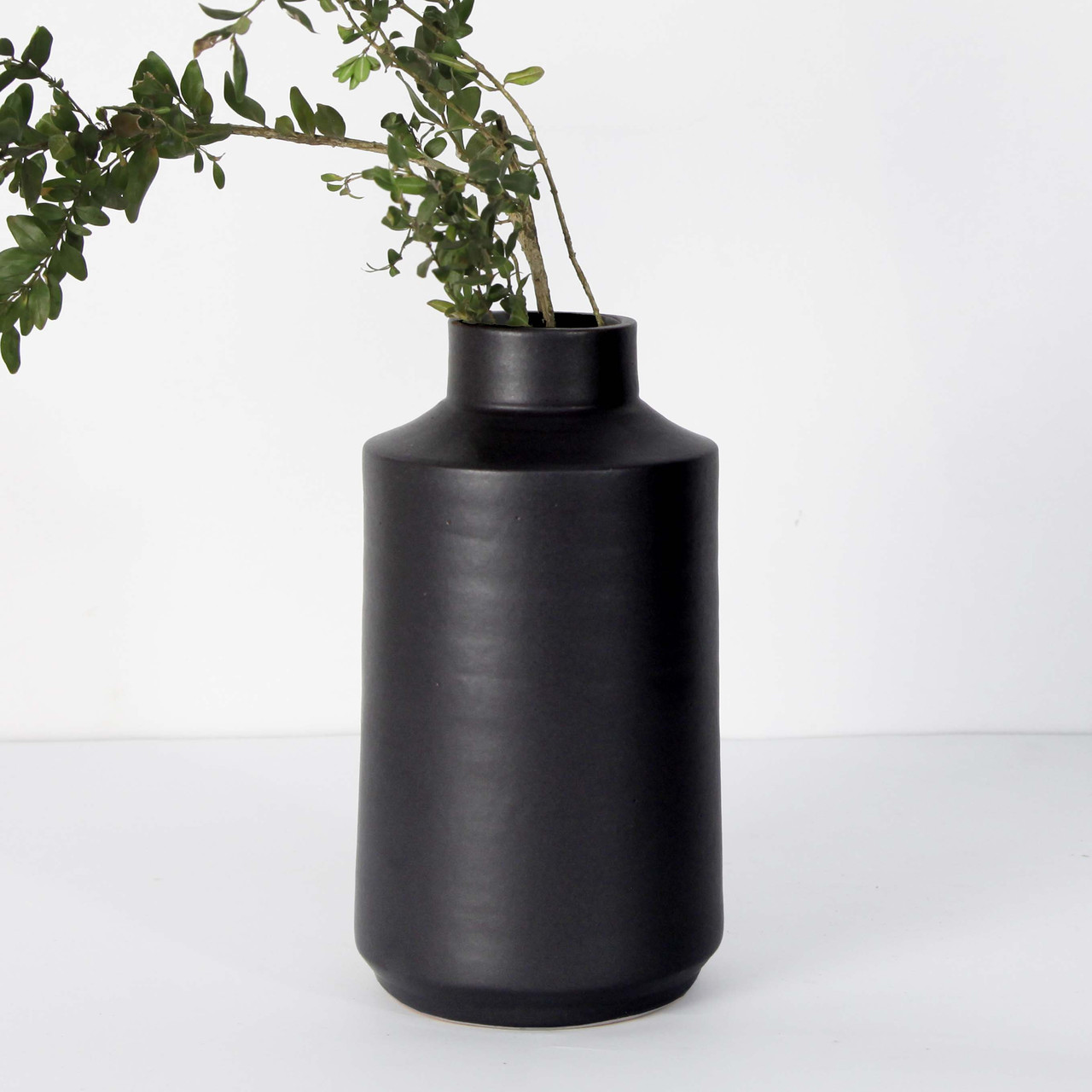 Ваза гончарна 15 см керамічна для квітів настільна "Лофт 3" Чорний Rezon