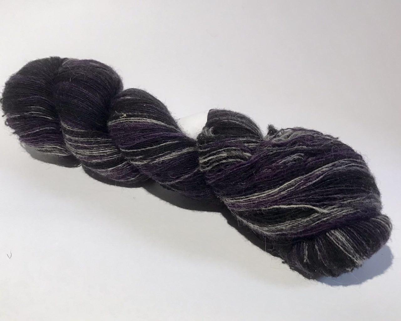 Пряжа Aade Long Kauni, Artistic yarn 8/1 Black Lilla (Чорна Ліла), 100 г